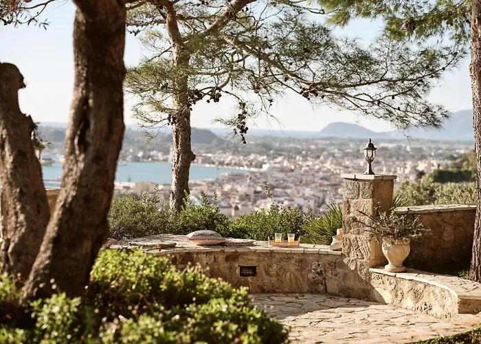 Anatoli - Tranquil Escape With Scenic Views, By Zantewize * Ακρωτήρι