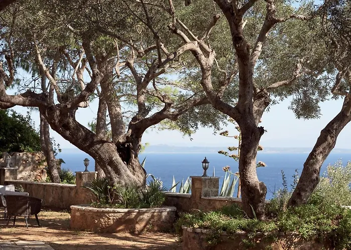Anatoli - Tranquil Escape With Scenic Views, By Zantewize * Ακρωτήρι