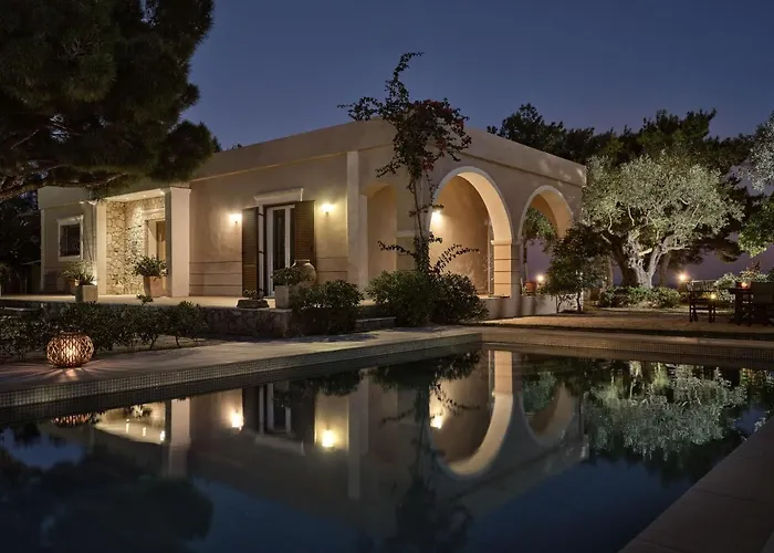 Anatoli - Tranquil Escape With Scenic Views, By Zantewize Semesterbostad *