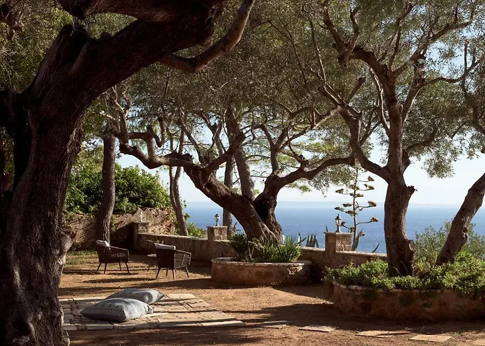 Semesterbostad Anatoli - Tranquil Escape With Scenic Views, By Zantewize *