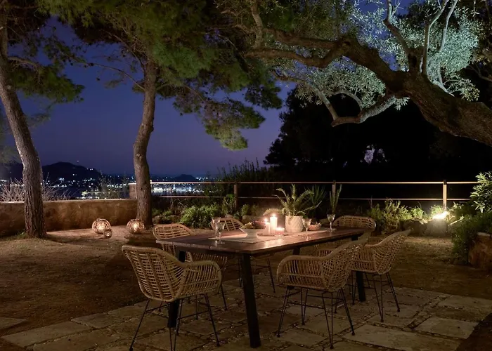 Anatoli - Tranquil Escape With Scenic Views, By Zantewize Semesterbostad