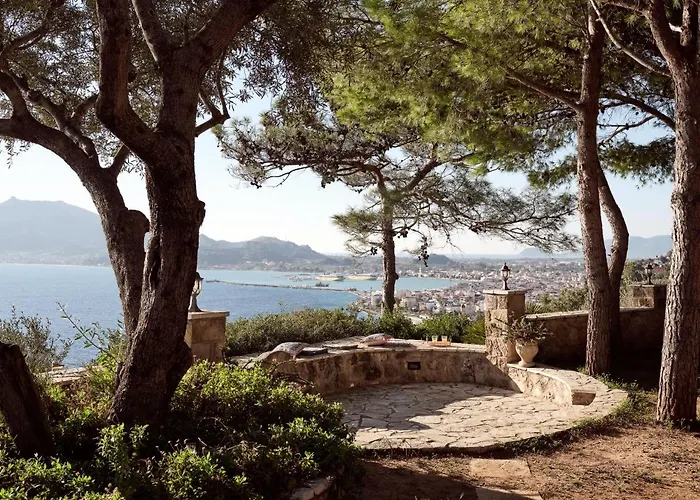 Semesterbostad Anatoli - Tranquil Escape With Scenic Views, By Zantewize *