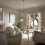 펜션 Anatoli - Tranquil Escape With Scenic Views, By Zantewize *