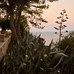 Anatoli - Tranquil Escape With Scenic Views, By Zantewize Casa de Férias