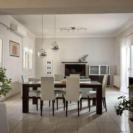 Hébergement de vacances Anatoli - Tranquil Escape With Scenic Views, By Zantewize