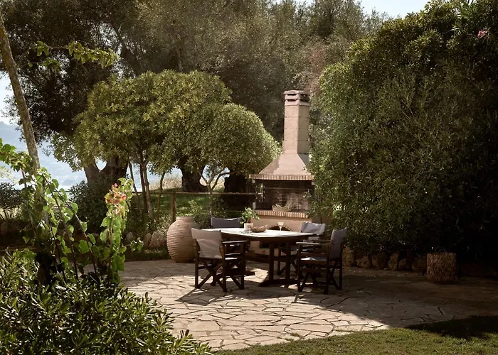 Дом отдыха Anatoli - Tranquil Escape With Scenic Views, By Zantewize Акротири